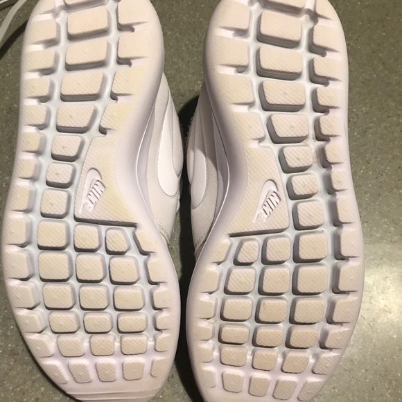 Nike Rosie 2 - Picture 3 of 5